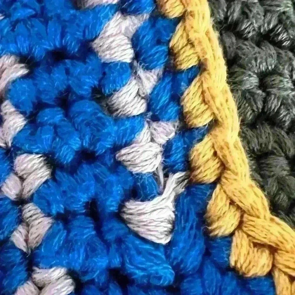 NWOT! Kimchi Blue Knot Stripe Pullover Vest - Picture 8 of 10